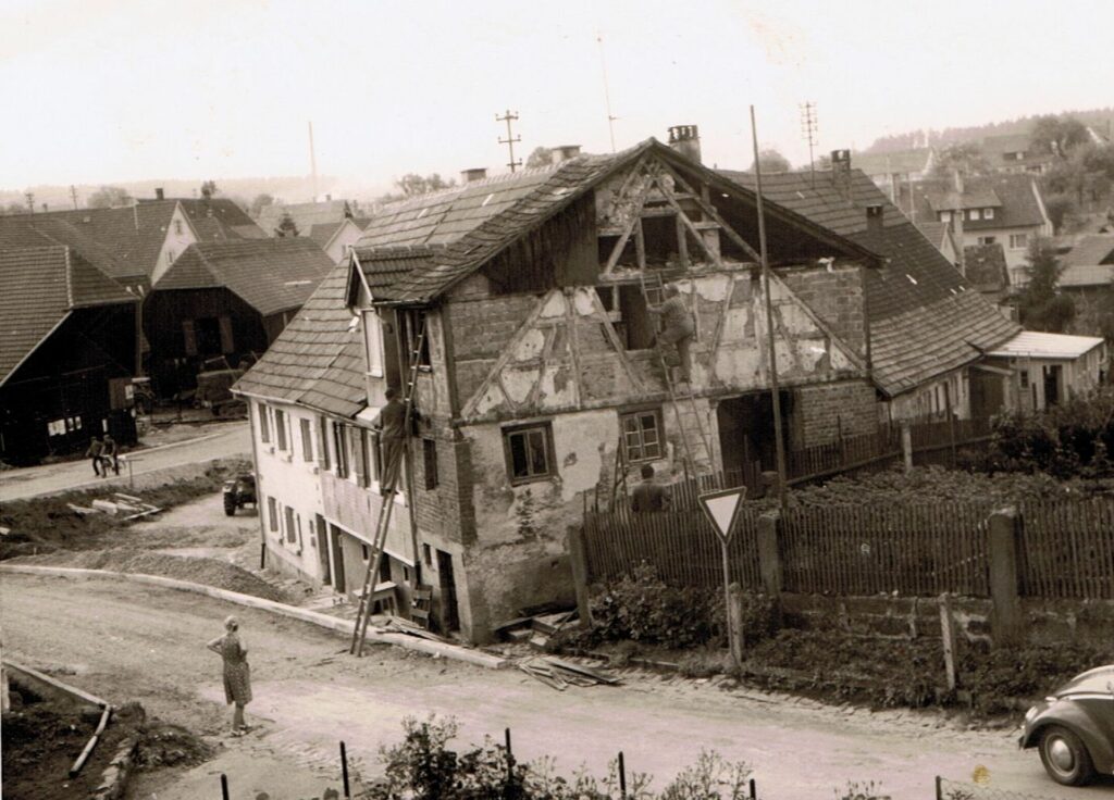 Gschwend - Im Asperg - Hausnummer 1 - 1970000000